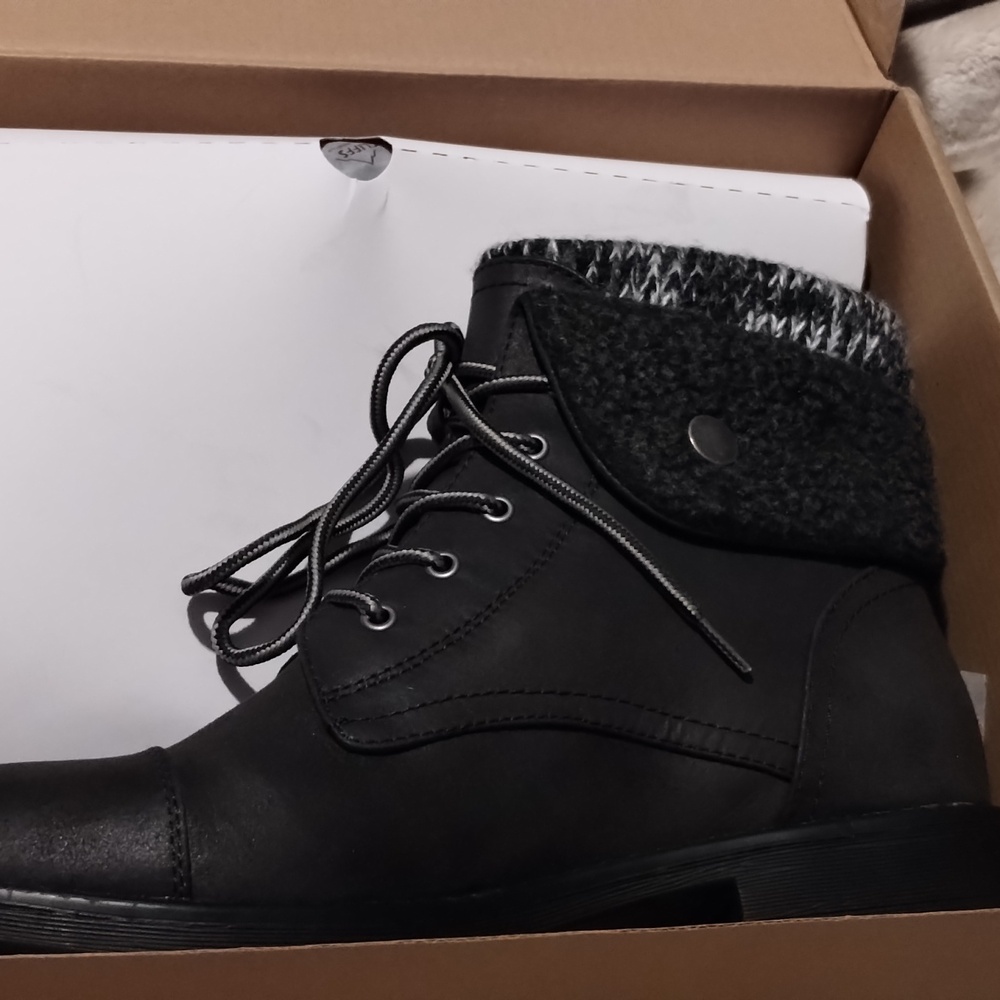 Cliff boots